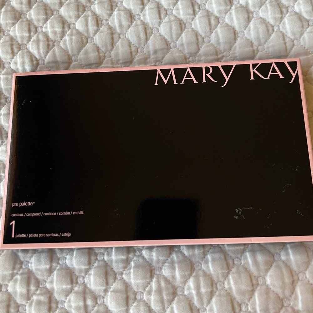 Mary Kay Pro Palette